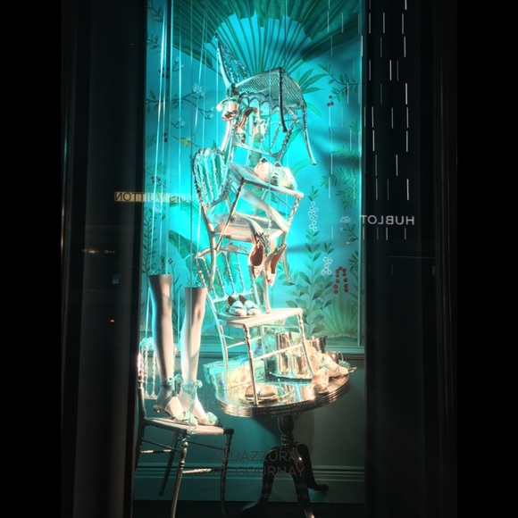 Meet your Posher, Dee - Picture 6 of 8